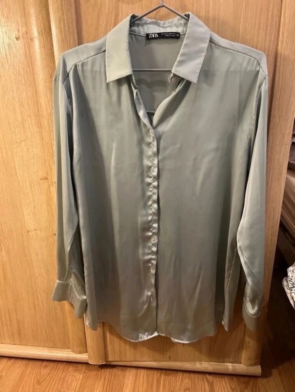 Zara Men’s Light Sage Green Satin Button-Down Shirt